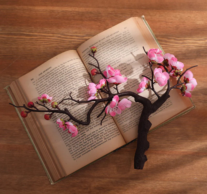 Roomix beautifully designed branches- beautifully designed branches in a variety of colors, perfect for adding a unique touch to any space. Whether you're looking to brighten your home, office, or personal corner