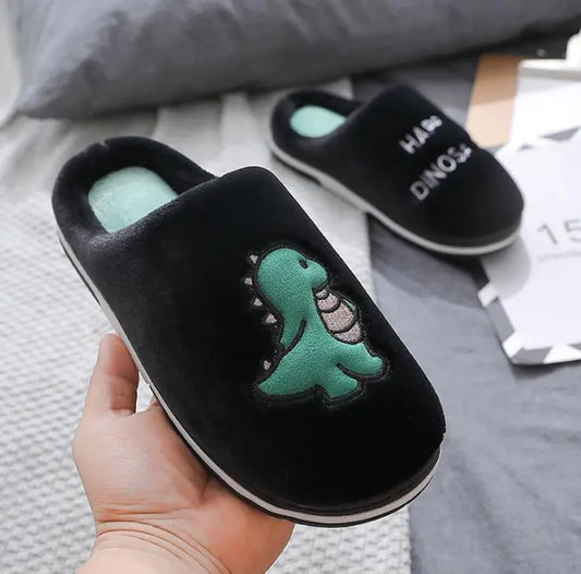 Roomix Crocodile Slippers – Sink Your Feet into Comfort! 🐊  Meet the wildest slippers of the season – the Roomix Crocodile Slippers, where cozy meets quirky.